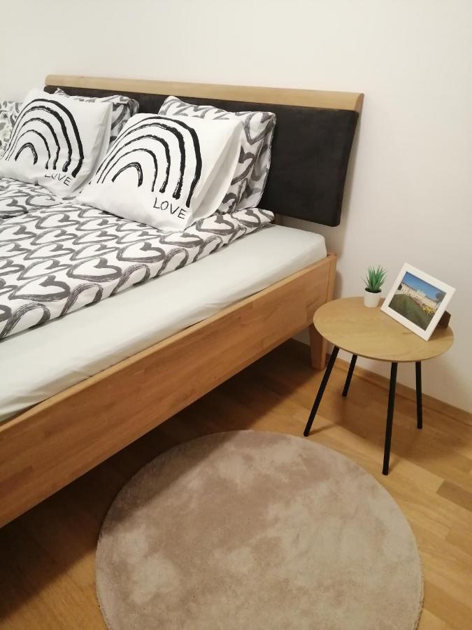 Apartment Tesla Vienna Exterior photo