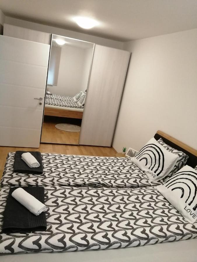 Apartment Tesla Vienna Exterior photo